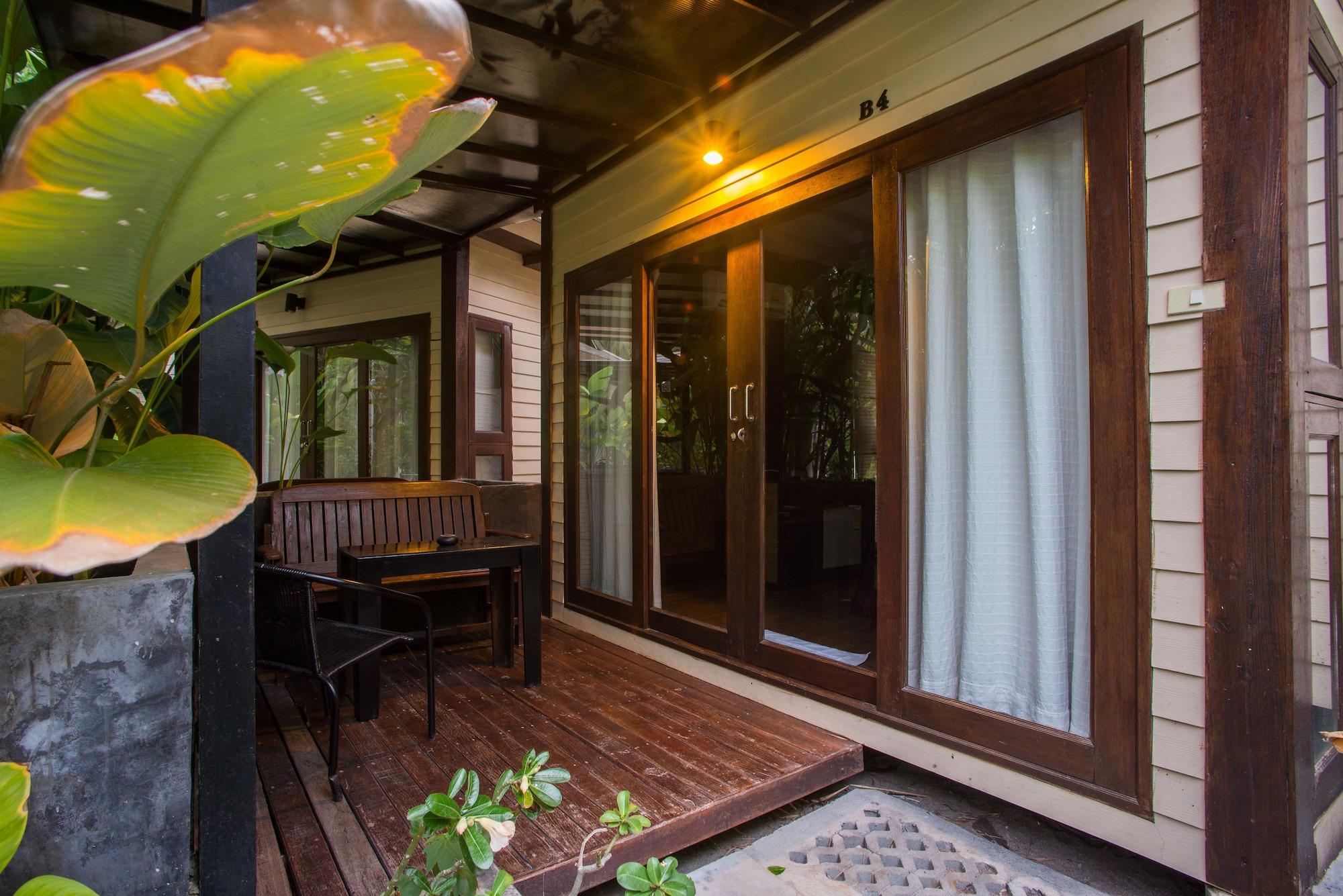 B52 Beach Resort Ko Pha Ngan Exterior photo