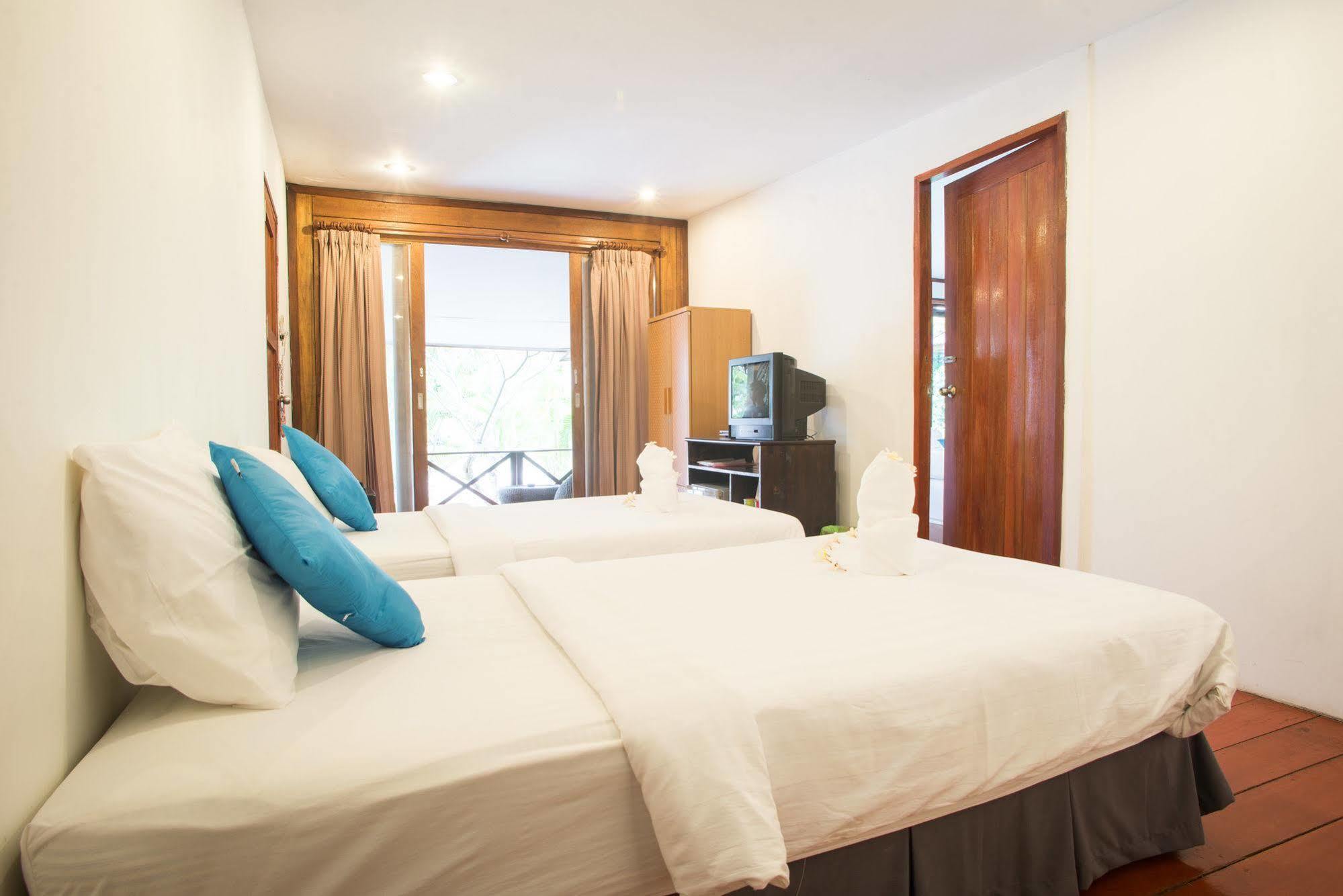 B52 Beach Resort Ko Pha Ngan Exterior photo